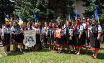 ÎPS Calinic a fost întronizat Arhiepiscop al Sucevei și Rădăuților