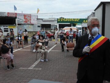 Elevii de 10, premiați cu câte 5.000 de lei de Primăria Suceava