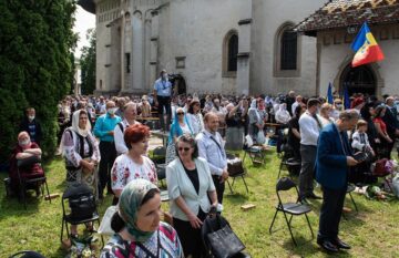 ÎPS Calinic a fost întronizat Arhiepiscop al Sucevei și Rădăuților