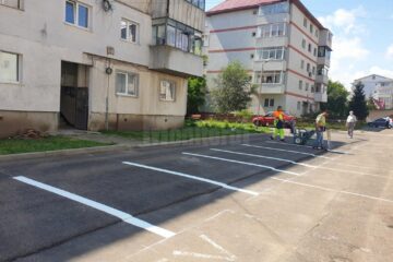 Aproape 100 de locuri de parcare vor fi finalizate în Rădăuți, în zona Mihai Viteazu