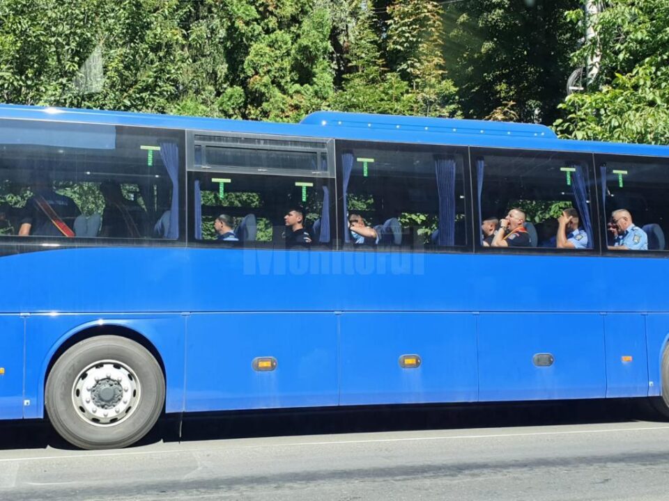 Imagine surprinsă miercuri dimineata, în apropiere de stația din centrul Sucevii