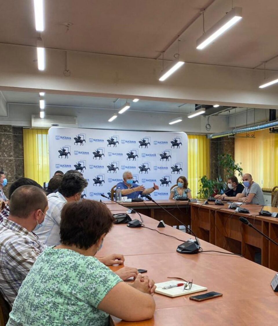 Ședința cu specialiștii în informatică de la unitățile școlare, prestatori de servicii IT și operatorii din domeniul telecomunicațiilor