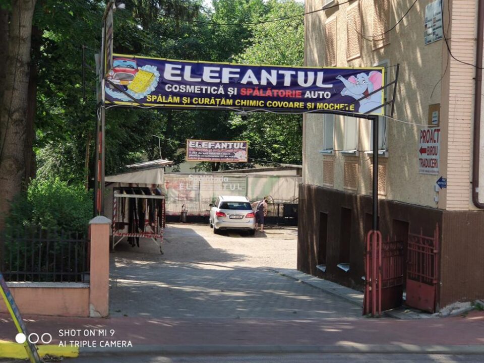 ”Elefantul” îți spală mașina cât îți rezolvi treburile din centrul Sucevei