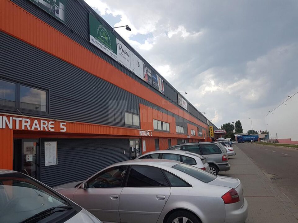 Un supermarket din Suceava, închis de pandemie