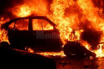 Autoturism incendiat in cursul noptii