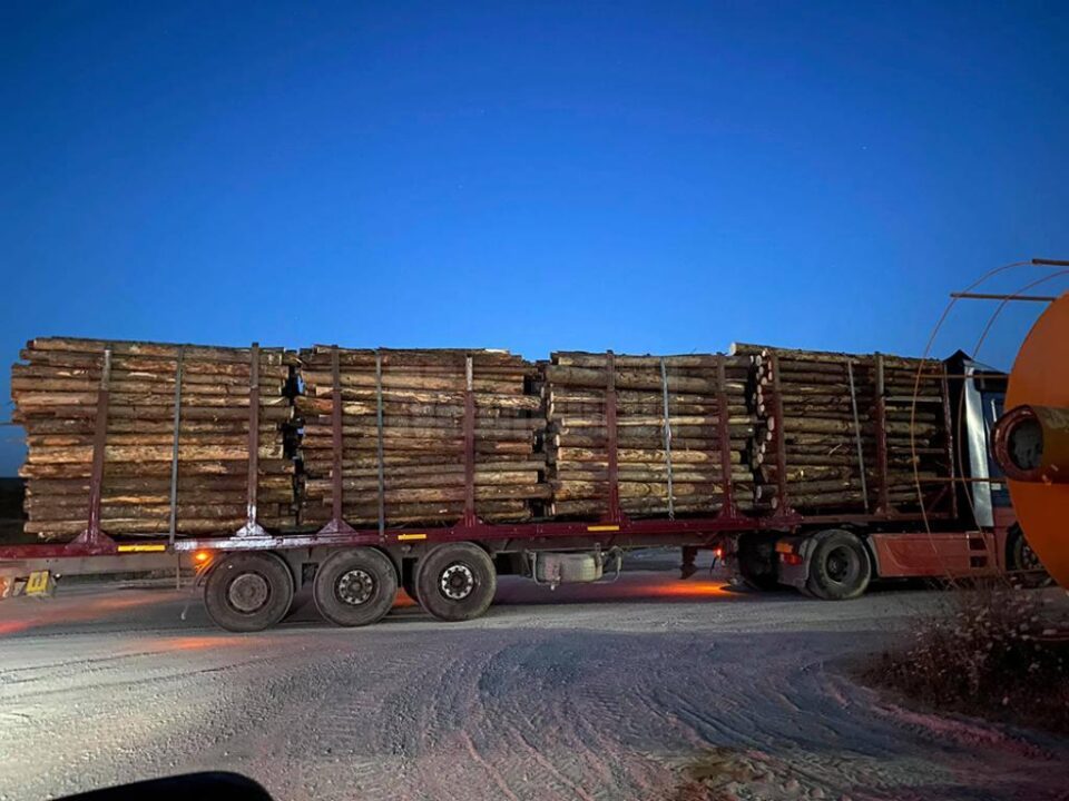 Camionul oprit luni noapte, în urma sesizării activistului Bodnar