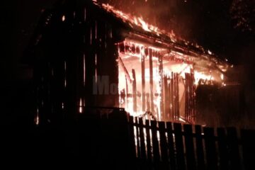 Incendiu puternic la Doroteia