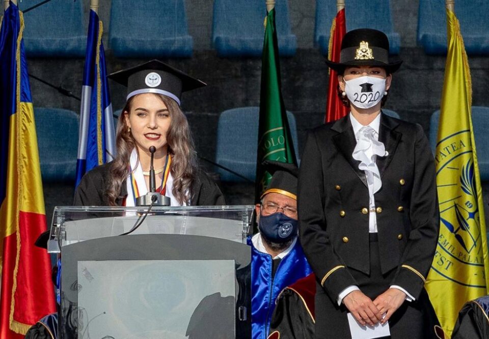 Ana-Maria Andronache, șefă de promoție la Medicină Militară - Târgu Mureș