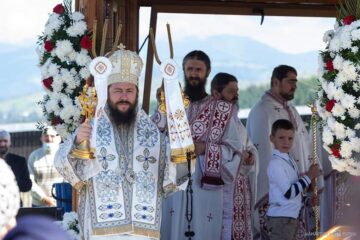Slujbă arhierească la hramul Schitului Salaș