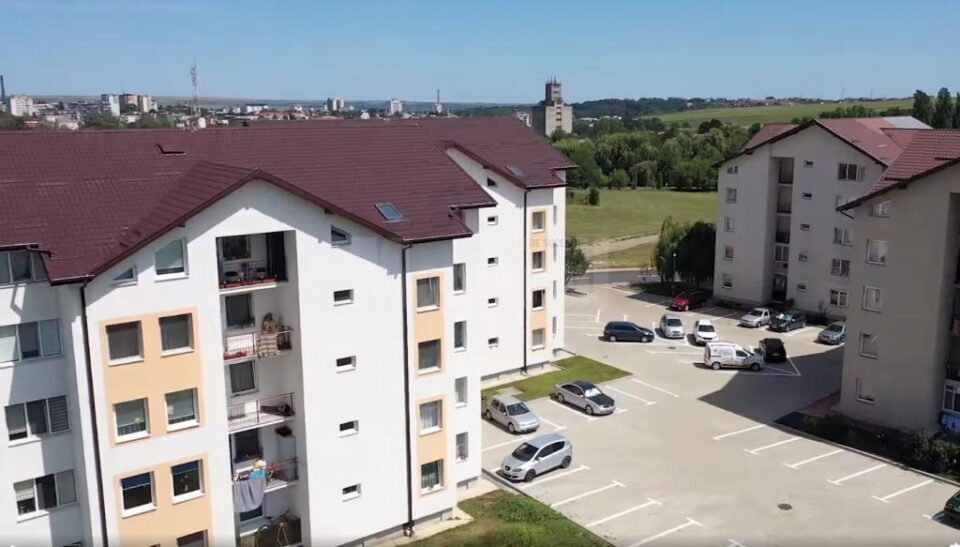 Lucrările de sistematizare rutieră în cel mai nou cartier de locuințe pentru tineri au fost finalizate saptamana aceasta 4