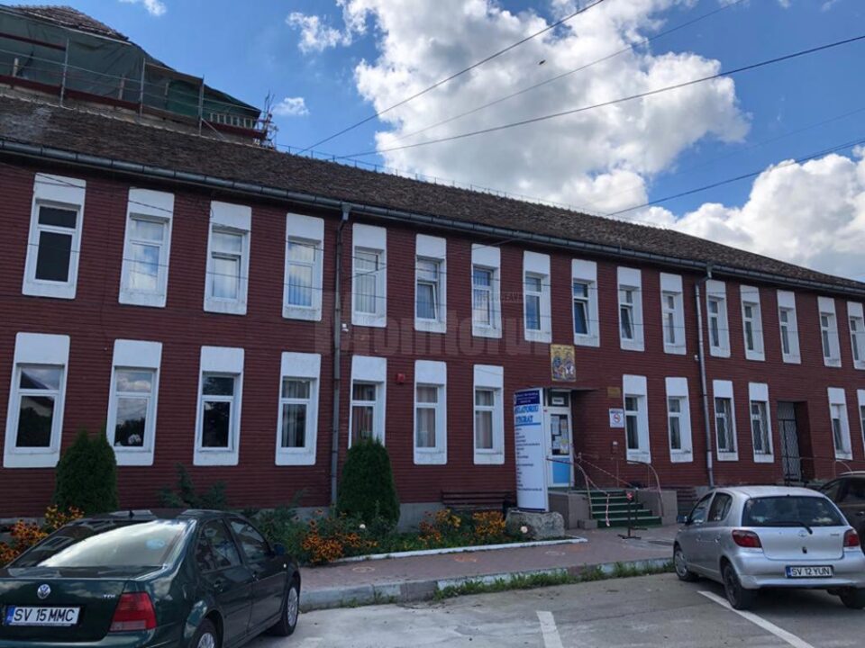 Minorul a fost transportat la Spitalul municipal Rădăuți