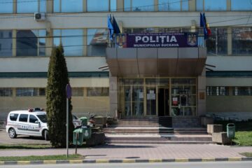 Numeroase echipaje de poliție au plecat în acțiune în acest caz vineri dimineață, de la sediul Poliției municipiului Suceava
