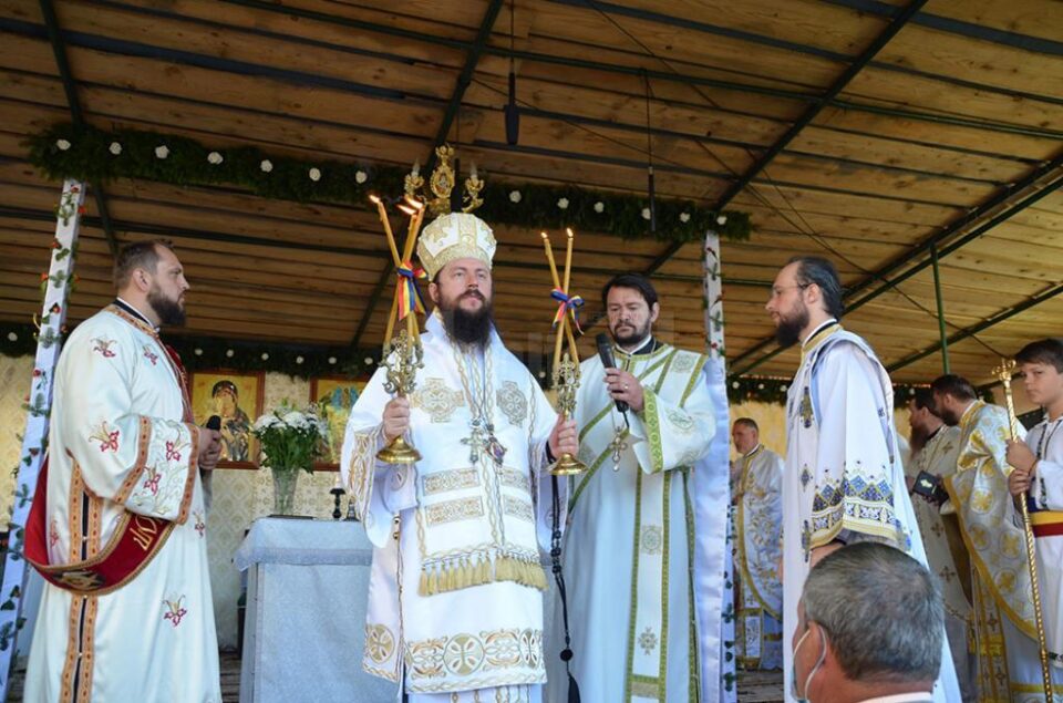 Mănăstirea Slatina și-a serbat hramul