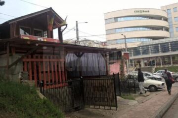 Barul spart de hoțul care a sunat la 112