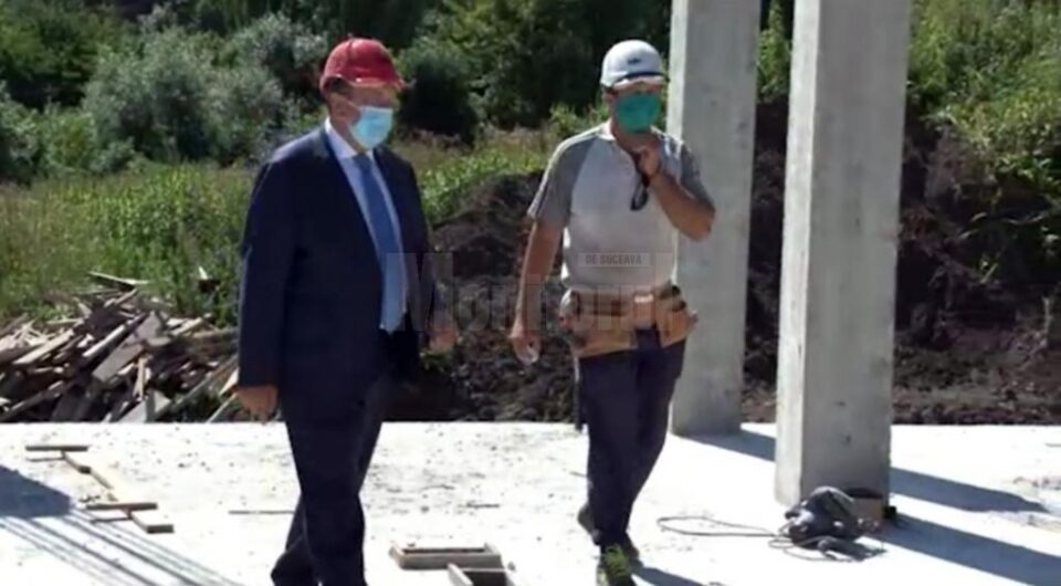 Gheorghe Flutur a vizitat șantierul blocurilor pentru medici