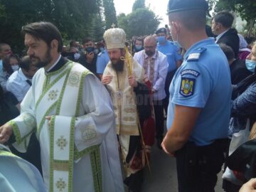 S-a stins cel ce a sfințit necontenit biserici în sufletele creștinilor