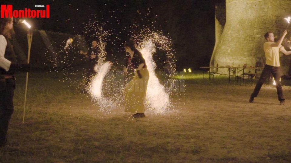 Spectacolele cu foc ale Ordinului Solomonarilor au luminat două seri la rând șanțurile Cetății Spectacolele cu foc ale Ordinului Solomonarilor au luminat două seri la rând șanțurile Cetății