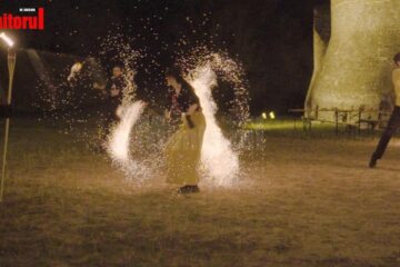 Spectacolele cu foc ale Ordinului Solomonarilor au luminat două seri la rând șanțurile Cetății