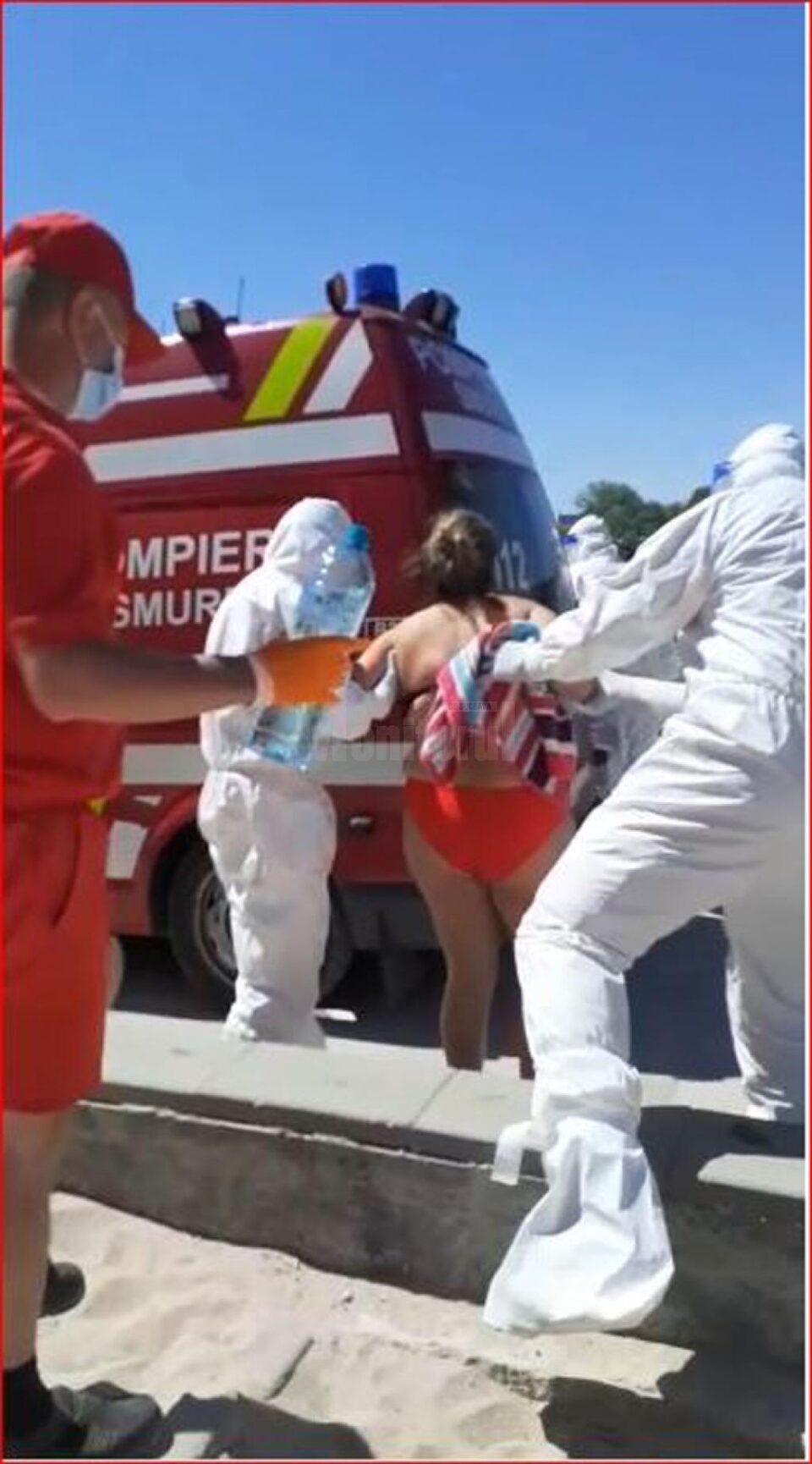 Tânăra din Suceava luată cu ambulanța de pe plaja din Eforie Nord, confirmată cu Covid Tânăra din Suceava luată cu ambulanța de pe plaja din Eforie Nord, confirmată cu Covid