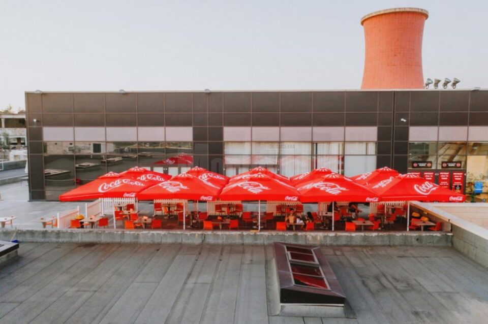 “Food court” din Iulius Mall Suceava