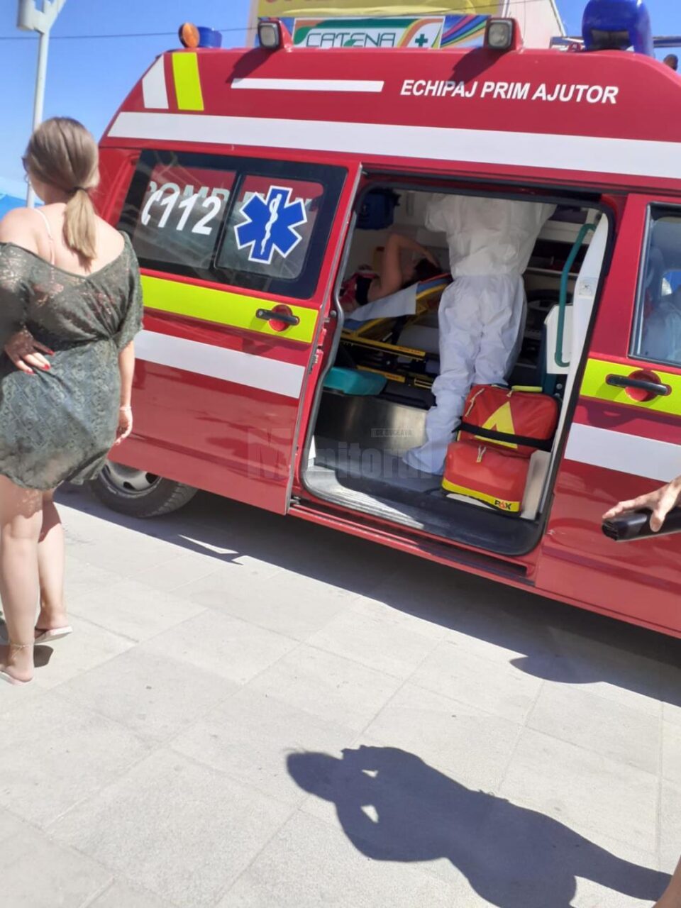 Suceveanca a fost preluata de un echipaj SMURD, de pe plaja Suceveanca a fost preluata de un echipaj SMURD, de pe plaja