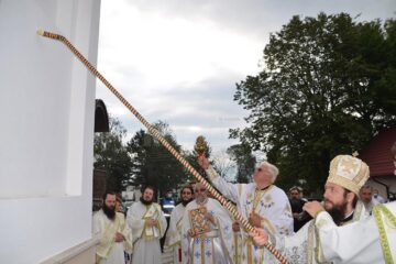 Biserica din Cumpărătura – Bosanci a primit veșmântul sfințirii