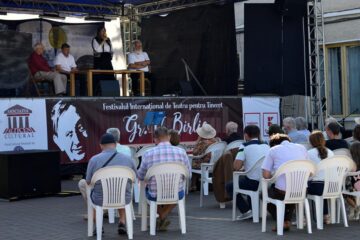 Lansarea cărții a avut loc în cadrul ediției a X-a a Festivalului Internațional de Teatru pentru Tineret „Gr. V. Birlic”