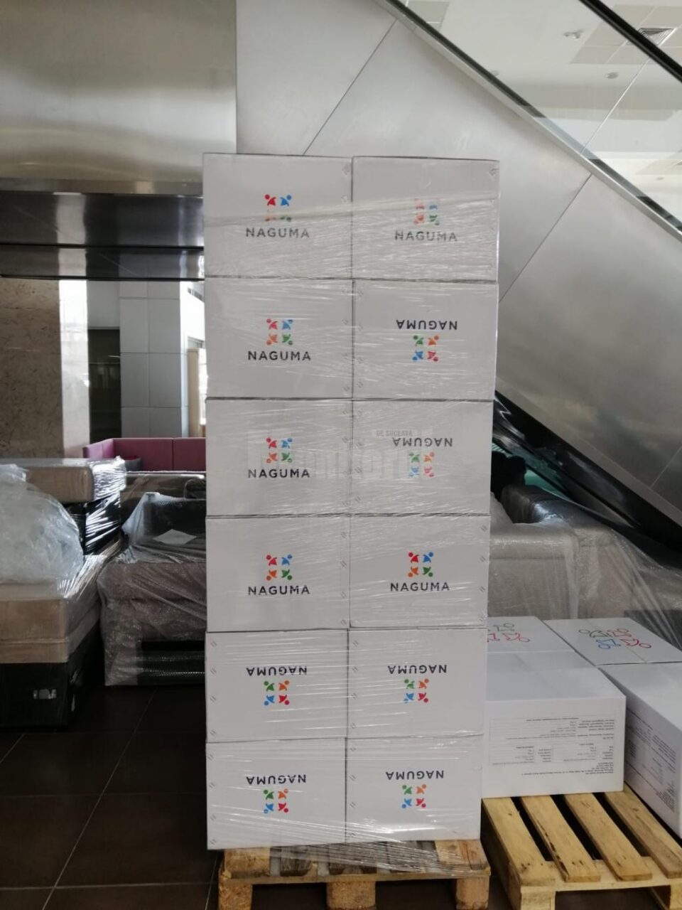 Distribuirea măștilor de protecție pentru categoriile defavorizate se face în incinta Orizont Plaza, de lângă fosta Billa, între orele 9.00-17.00 4