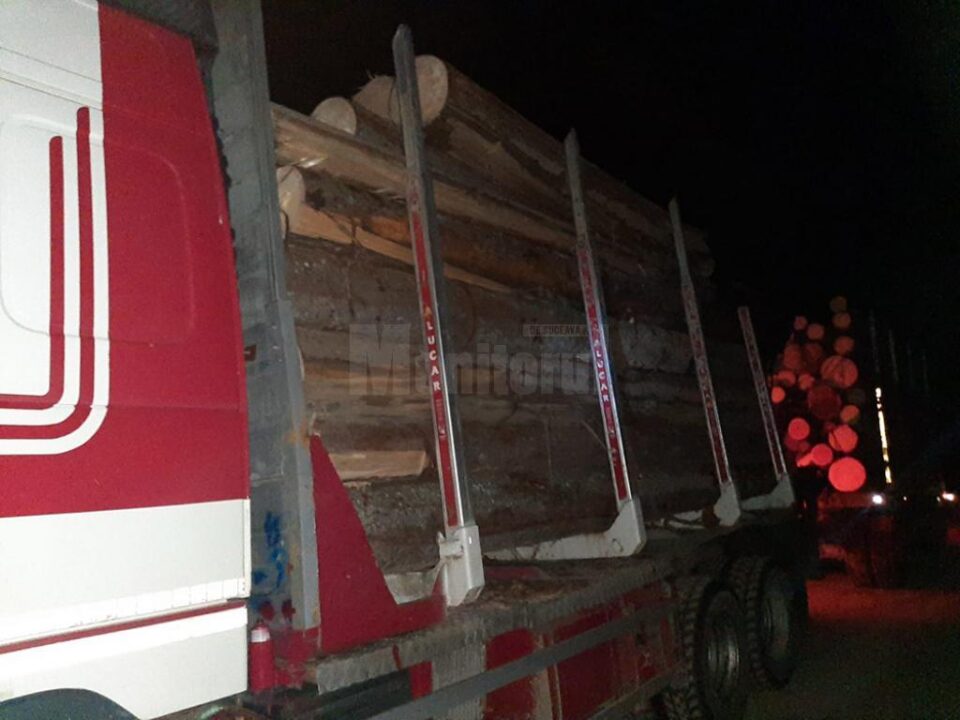 Camionul oprit la Moldovița