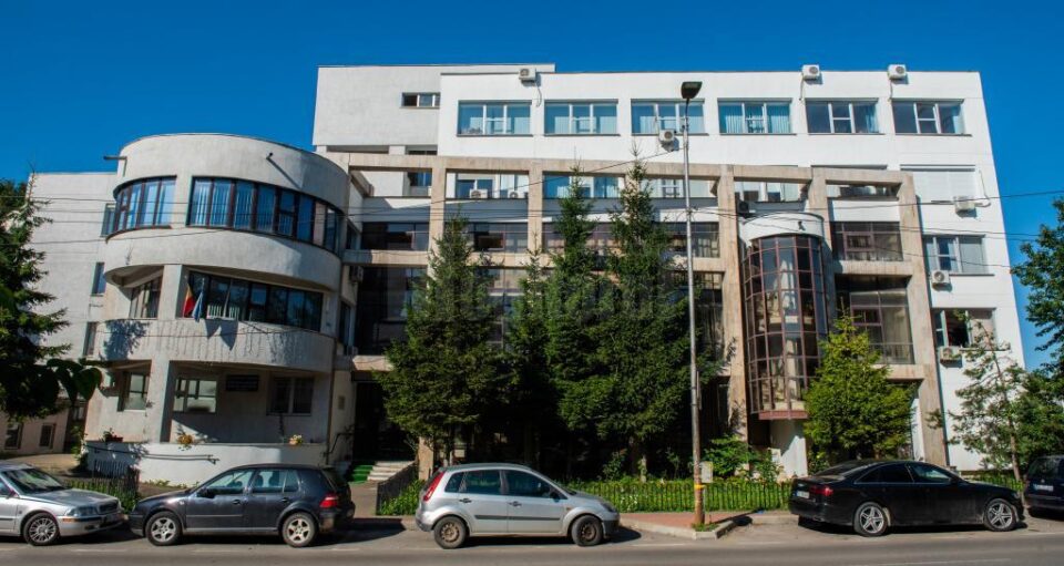 Doi angajați ai DSP Suceava sunt cercetați disciplinar Doi angajați ai DSP Suceava sunt cercetați disciplinar