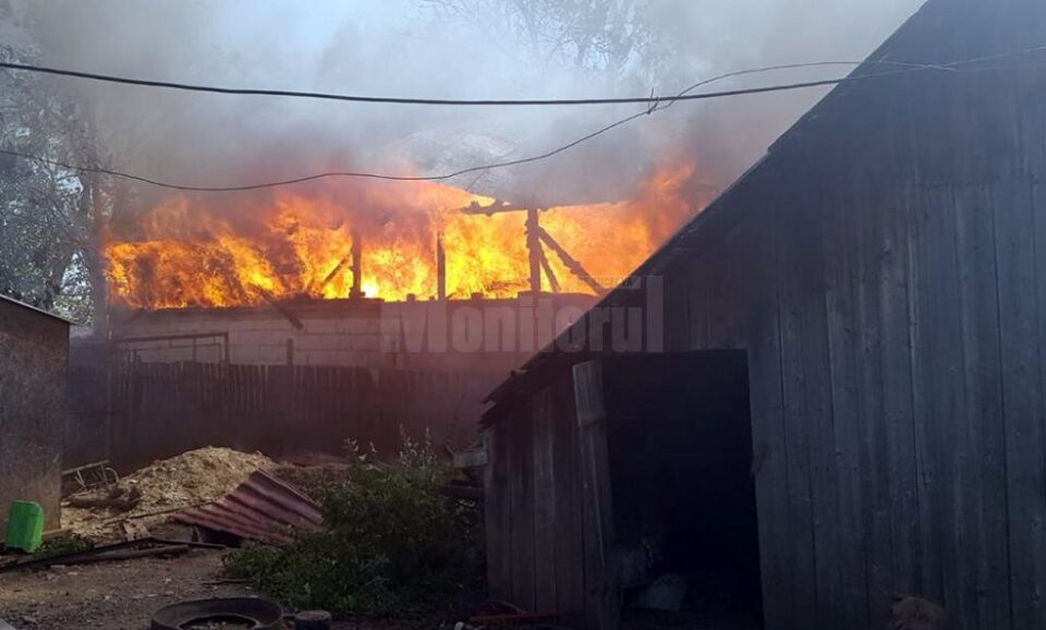 Incendiul a cuprins mai multe anexe ale gospodăriei