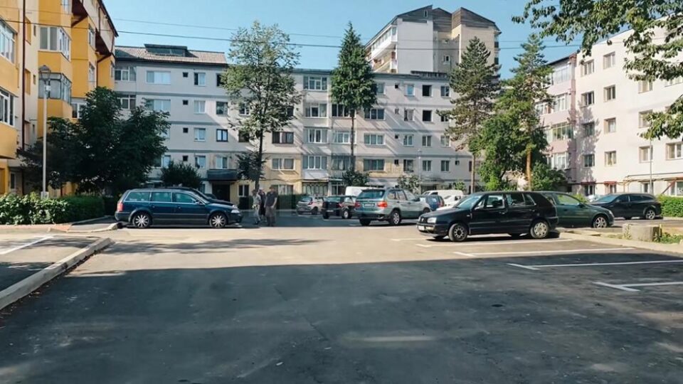 102 noi locuri de parcare amenajate în cartierul sucevean George Enescu