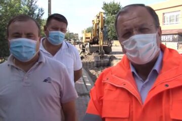 Gheorghe Flutur și primarul orașului Liteni, Tomiță Onisii