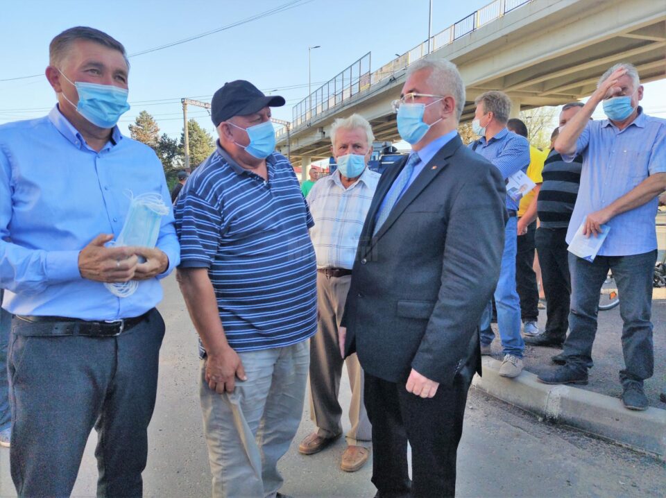 Ion Lungi și consilierul local Mihai Flutur, reprezentant de nădejde al locuitorilor din Ițcani în deliberativul local
