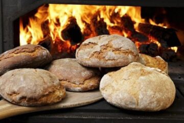 Pagube de 10.000 de euro, în urma unui incendiu izbucnit la o brutărie