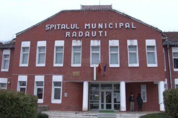 Bătrânul s-a externat la cerere din Spitalul Municipal Rădăuți