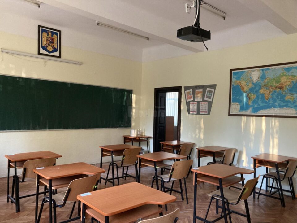Începutul un nou an școlar - cu distanțare sociala