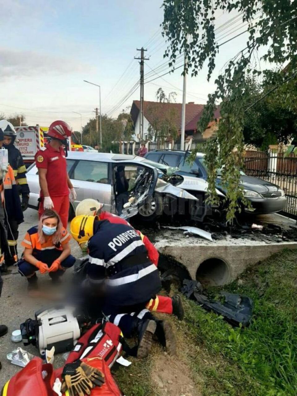 O tânără căntăreață de 24 de ani și-a pierdut viața într-un tragic accident la Dărmănești