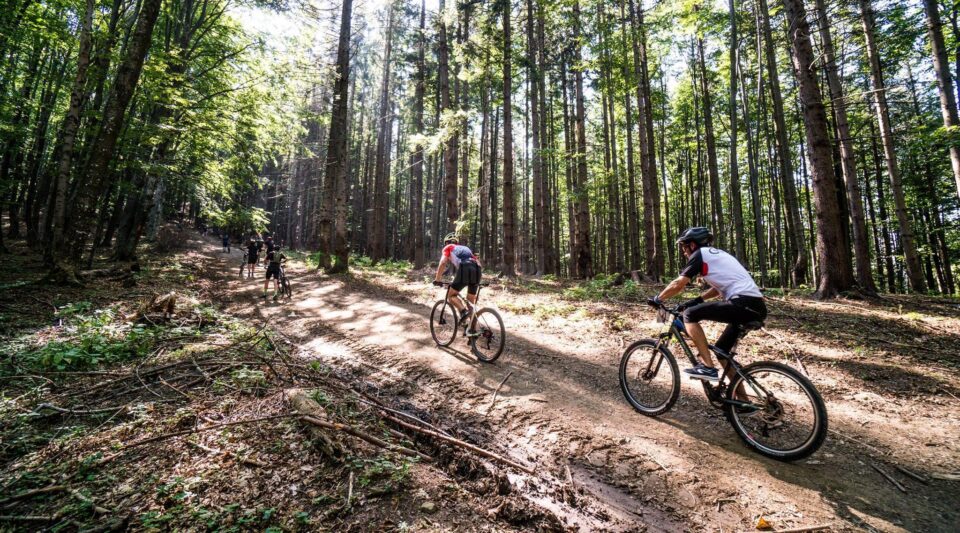 A doua ediție a concursului de ciclism montan Bucovina MTB a avut aproximativ 200 de participanți