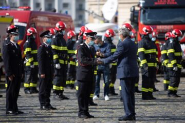 Pompierul-erou Cristian Bîrsanu a fost desemnat salvatorul de onoare al anului 2020