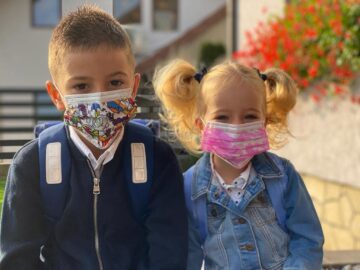 Prima zi de școală, cu măsuri speciale, din cauza pandemiei de coronavirus