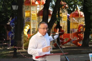 Dan Ioan Cușnir vrea să mute noul loc de joacă din parcul central al Sucevei