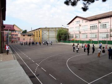 Cel mai ciudat început de an școlar – la unii online, la alții în grupuri restrânse