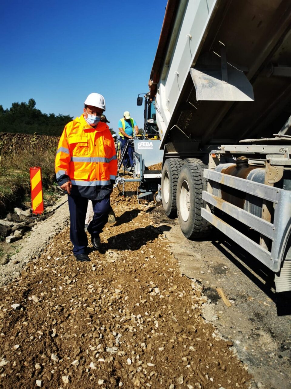 Gheorghe Flutur a verificat lucrările din zona Liteni a drumului județean Suceava - Dolhasca