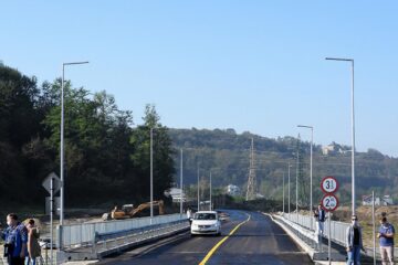 Prima porțiune a rutei alternative, între Centru și zona Bazar, a fost dată în folosință