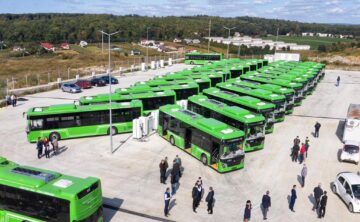 Călătorii gratuite, în probe, timp de două săptămâni, cu cele 25 de autobuze electrice cumpărate de Primăria Suceava