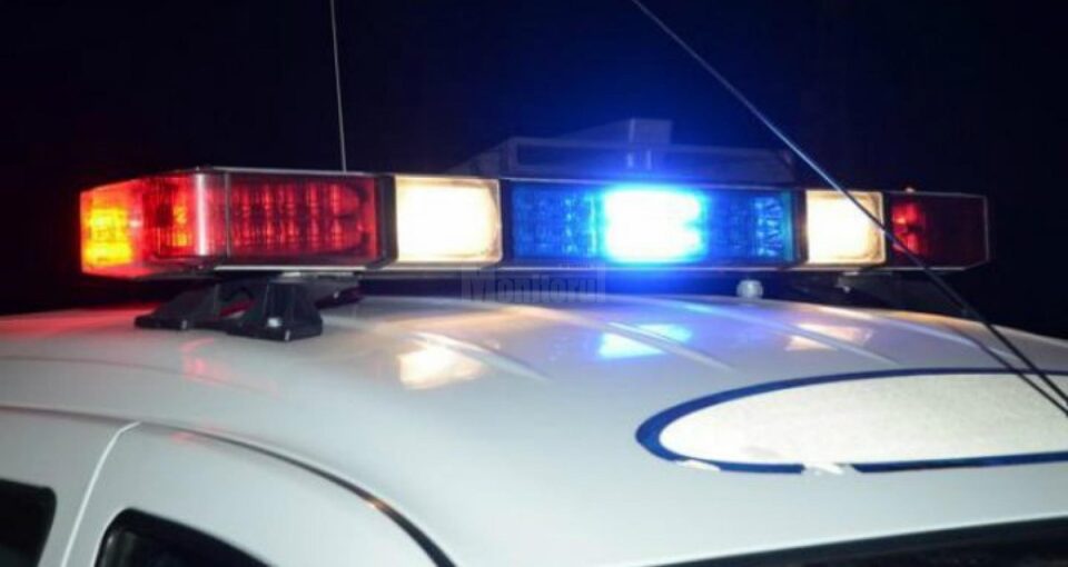 Politistii au urmarit autoturismul si l-au incatusat pe soferul fugar Politistii au urmarit autoturismul si l-au incatusat pe soferul fugar