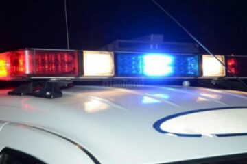 Politistii au urmarit autoturismul si l-au incatusat pe soferul fugar