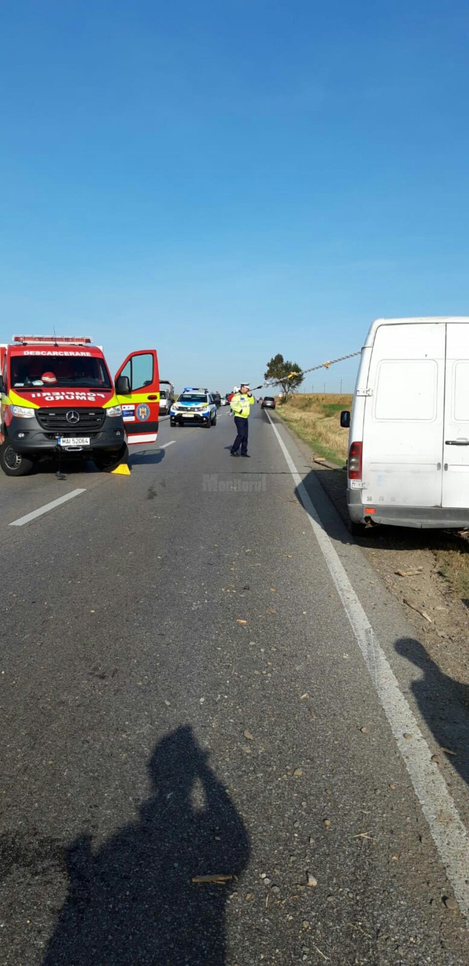 Femeia si copilul de 8 ani raniti in accident au fost transportati la spital