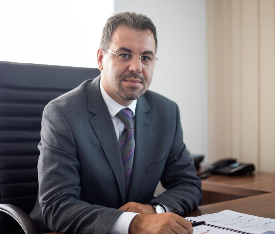 Leonardo Badea (BNR): Finanțarea prin piața de capital locală, devenită astăzi piață emergentă secundară, este una din oportunitățile de dezvoltare a României Leonardo Badea (BNR): Finanțarea prin piața de capital locală, devenită astăzi piață emergentă secundară, este una din oportunitățile de dezvoltare a României